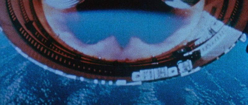 Illustration for article titled The Best "Aliens Land on Earth" Scenes Ever Filmed